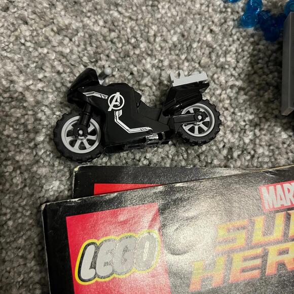 Lego 76032 Super Heroes The Avengers Quinjet City Chase - Picture 2 of 4